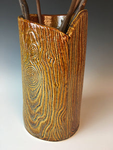 pottery vase with woodgrain texture to look like tree